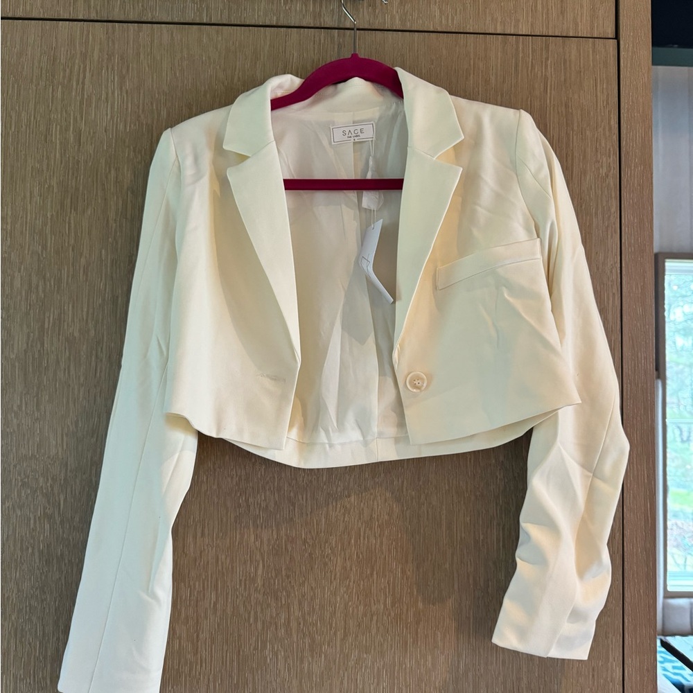 Cropped Blazer